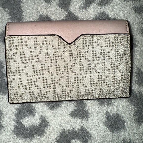 Michael Kors Blush Pink and Gray Signature Logo Wallet - Picture 2 of 6